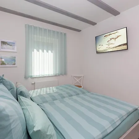 Suedstrand Mit Terrasse, Kamin Und Sauna * Sellin (Rugen)
