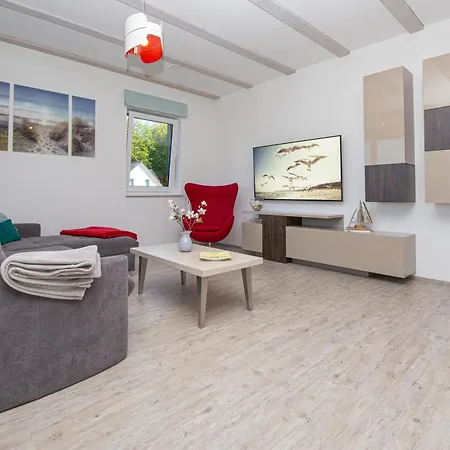 شقة Suedstrand Mit Terrasse, Kamin Und Sauna
